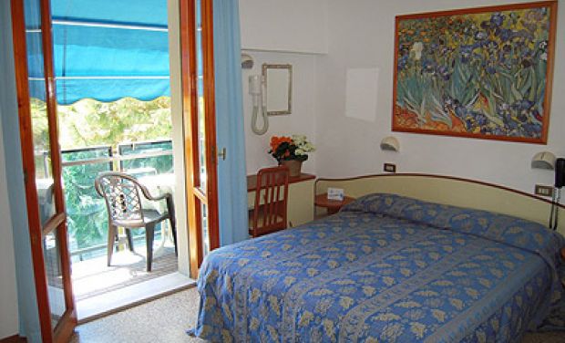 Hotel Camis Via Campania, 4