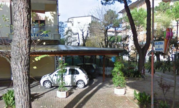 BAR GELATERIA MEZZANOTTE Via Mezzanotte, 18
