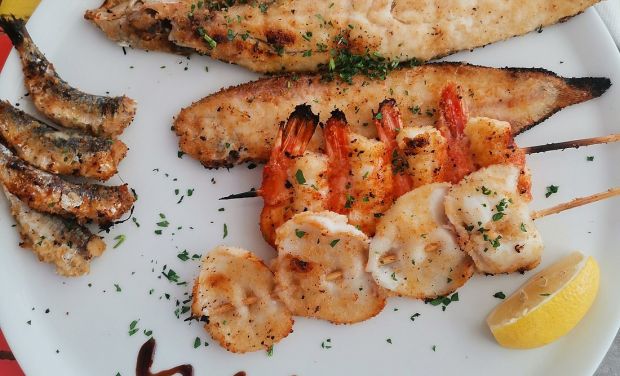 BAGNO TRE STELLE viale italia 80